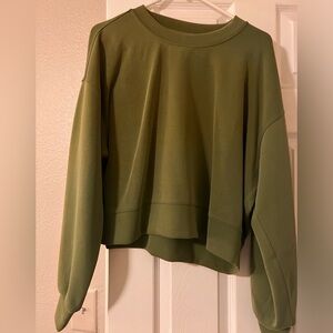 Lululemon Softstreme Perfectly Oversized Cropped Crew- Size 8